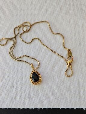 Gold Teardrop Necklace with Black Stone Pendant - Elegant Women's Jewelry